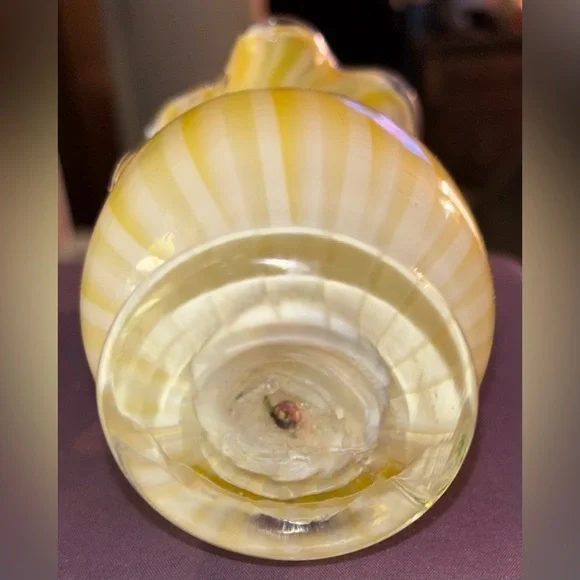 Vintage Murano Yellow Swirl Handle Glass Vase - Picture 7 of 7